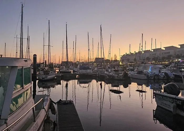 Botel Barco Corleone *