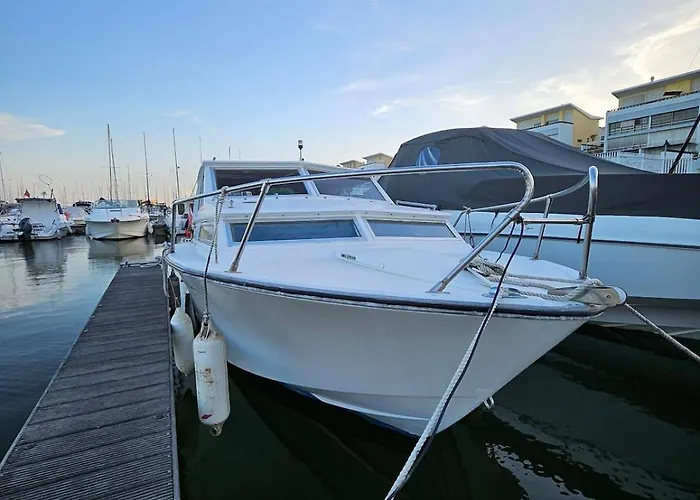 Barco Corleone Botel