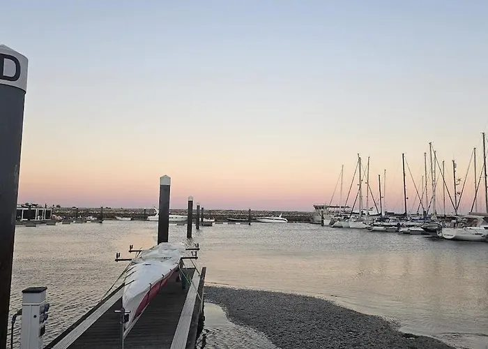 Barco Corleone Botel