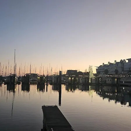 Barco Corleone Ботель *