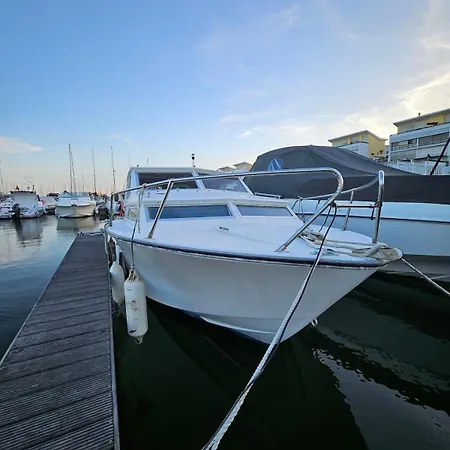 Barco Corleone 보트호텔